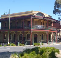 Rifle Brigade Hotel - Taree Accommodation