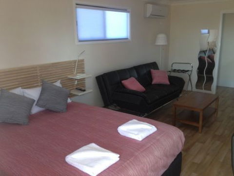 Pick A Box Motel - Taree Accommodation 1
