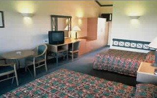 Camden Valley Country Club - Taree Accommodation 0