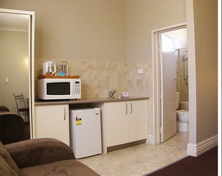 Best Western Silver Haven Motor Inn - Taree Accommodation 0