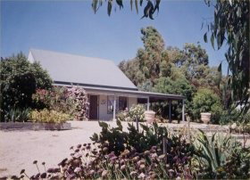 Brackley Cottage - Taree Accommodation 0