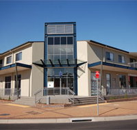 Centrepoint Apartments Griffith - Taree Accommodation