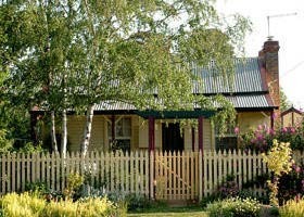 Rossmore Cottage - Taree Accommodation 0