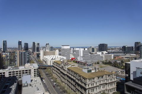 Astra Apartments Melbourne CBD - Taree Accommodation 4
