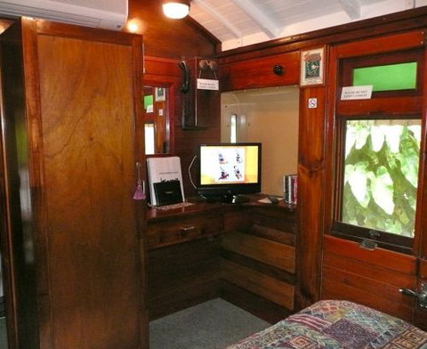Mt Nebo Railway Carriage & Chalet - Taree Accommodation 2