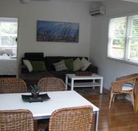 Seaside Cottage - Taree Accommodation
