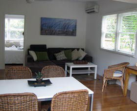 Seaside Cottage - Taree Accommodation 0