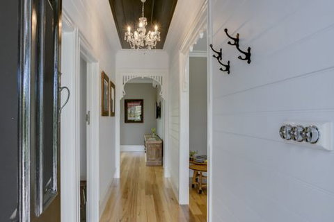 Blakiston House - Taree Accommodation 6