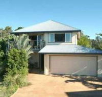 Apartment 2 Mullumbimbi Street Accommodation - Taree Accommodation