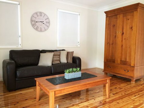 The Blue Cottage On Kent - Taree Accommodation 2