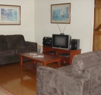 Hooters Hut And Possums Hollow - Taree Accommodation