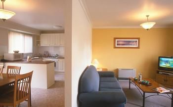 Best Western Plus The Tudor-Box Hill - Taree Accommodation 12