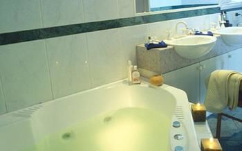 Best Western Plus The Tudor-Box Hill - Taree Accommodation 24