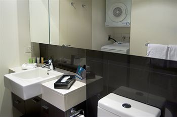 Amity South Yarra Apartments - Taree Accommodation 7
