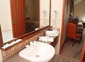 La Maison Boutique - Taree Accommodation 7