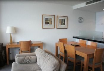 Apartments Melbourne Domain - Docklands - Taree Accommodation 14
