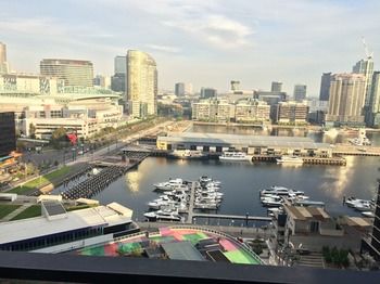 Apartments Melbourne Domain - Docklands - Taree Accommodation 22