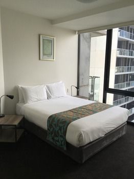 Apartments Melbourne Domain - Docklands - Taree Accommodation 27