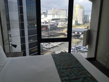 Apartments Melbourne Domain - Docklands - Taree Accommodation 28