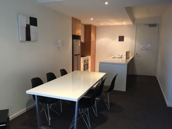 Apartments Melbourne Domain - Docklands - Taree Accommodation 29