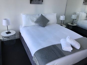 Apartments Melbourne Domain - Docklands - Taree Accommodation 59