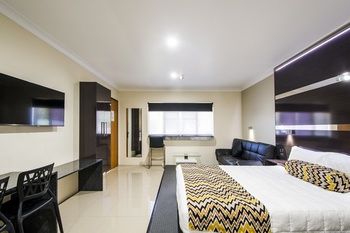 The Abbey Motor Inn - Taree Accommodation 13