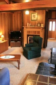 A Settler's Cottage - Taree Accommodation 10