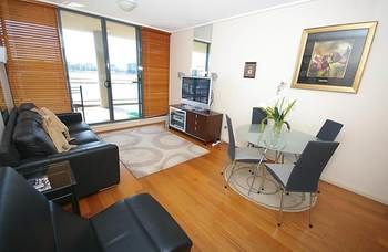 Homebush 122 Ben Furnished Apartment - Taree Accommodation 6