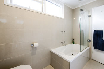 UrbanMinder @ Westbury - Taree Accommodation 0