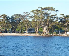 Tuckers Rocks Cottage - Taree Accommodation 2