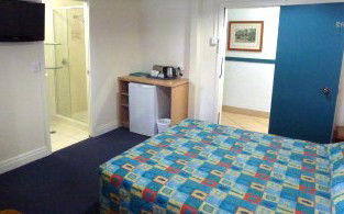Acacia Inner City Inn - Taree Accommodation 3