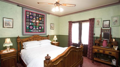 Barwood House Beechworth - Taree Accommodation 3
