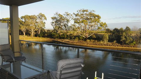Gippsland Lakehouse - Taree Accommodation 1