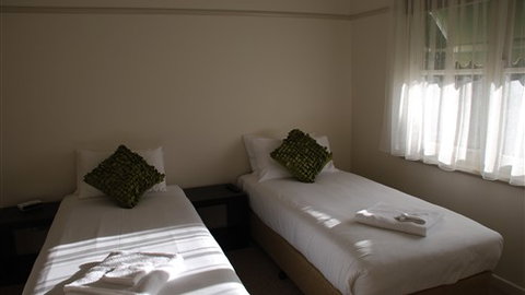 Ballarat Cottage On Park - Taree Accommodation 1