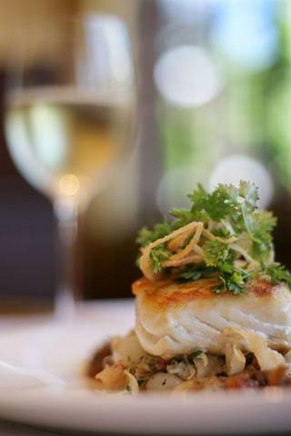 Albury Manor House - Taree Accommodation 2