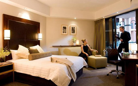 Amora Hotel Riverwalk Melbourne - Taree Accommodation 0