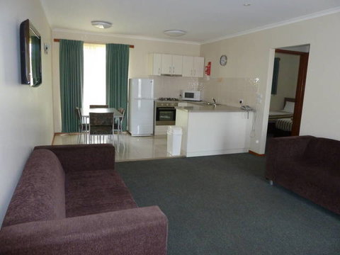 Werribee Motel & Apartments - Taree Accommodation 1