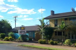 Flying Spur Motel - Taree Accommodation 0