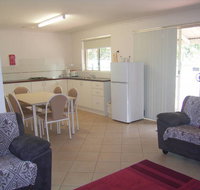 Golden Chain Margaret River Country Cottages - Taree Accommodation