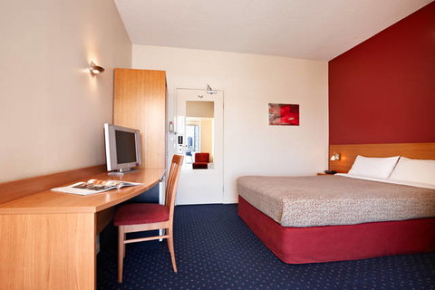 Ibis Melbourne Little Bourke Street - Taree Accommodation 4