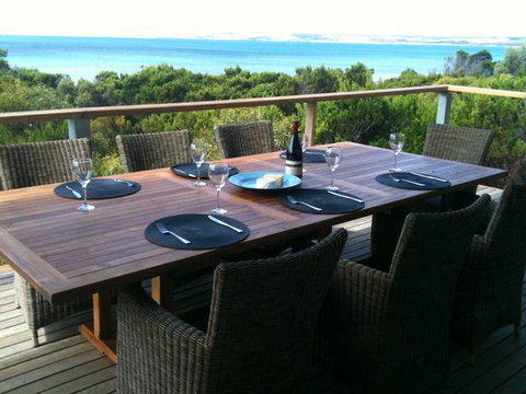 Island Beach Escape - Beachcomber - Taree Accommodation 4