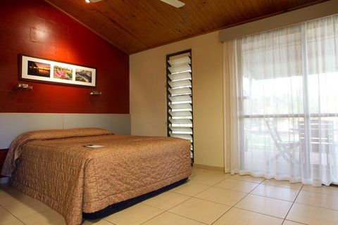 Kakadu Crocodile Hotel - Taree Accommodation 2