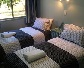 Tin Shack - Taree Accommodation 0