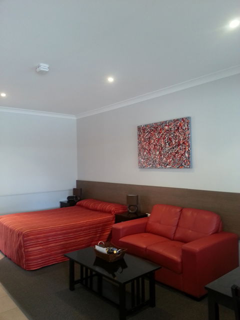 Roma Inland Motor Inn - Taree Accommodation 2
