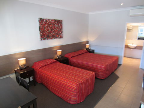 Roma Inland Motor Inn - Taree Accommodation 5