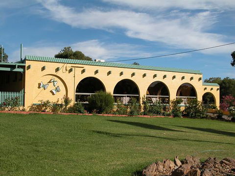 Tarcutta Halfway Motor Inn/Horse Hotel - Taree Accommodation 0