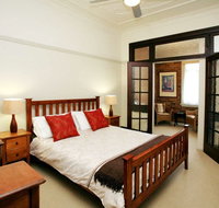 The Bank Guesthouse - Taree Accommodation