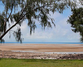 Beachside Tropical Retreat - Taree Accommodation 6