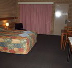 Holbrook Town Centre Motor Inn - Holbrook - Taree Accommodation
