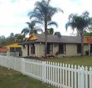 Gayndah A Motel - Taree Accommodation